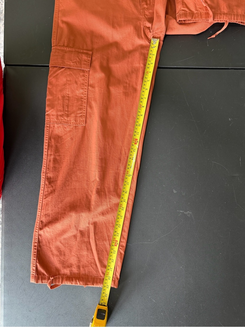 Levi’s '94 Baggy Cargo Pants in Baked Clay Red 100% Cotton 30L - Picture 12 of 13